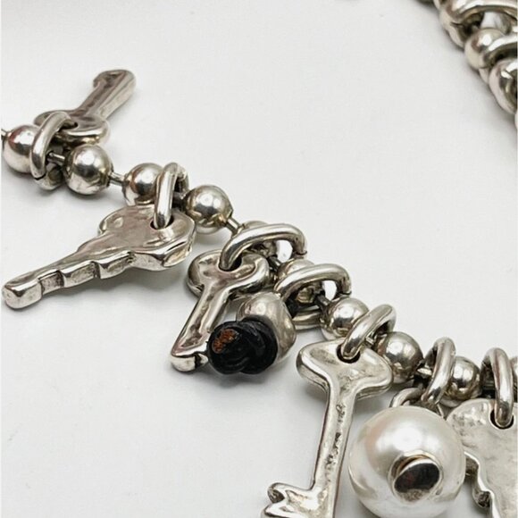 NWT Uno De 50 Statement Multi Charms Beaded Dangle Keys Pearl Silver Charm Chain - Picture 16 of 16